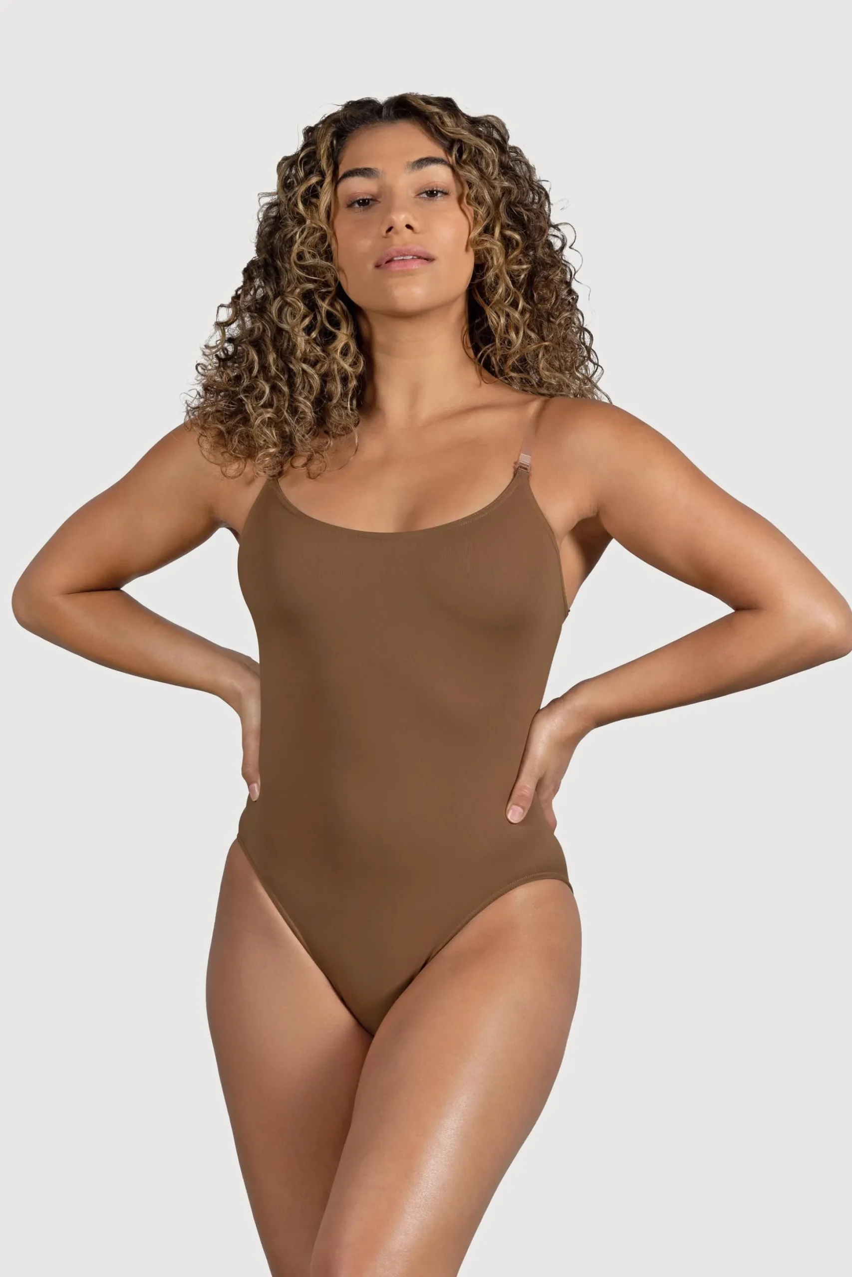Bloch Unterwäsche^Estrella-Body mit verstellbaren Trägern für Damen almond